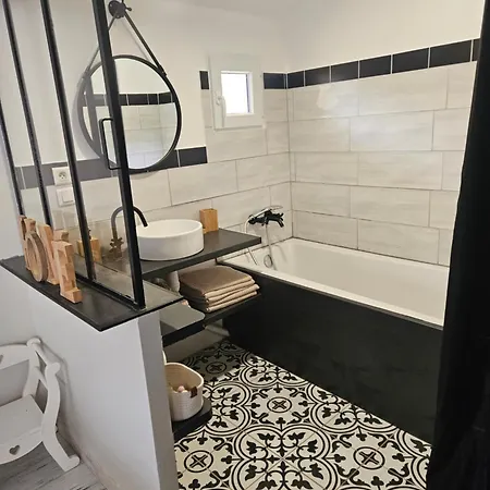 Ici Et Nulle Part Ailleurs Ferienhaus